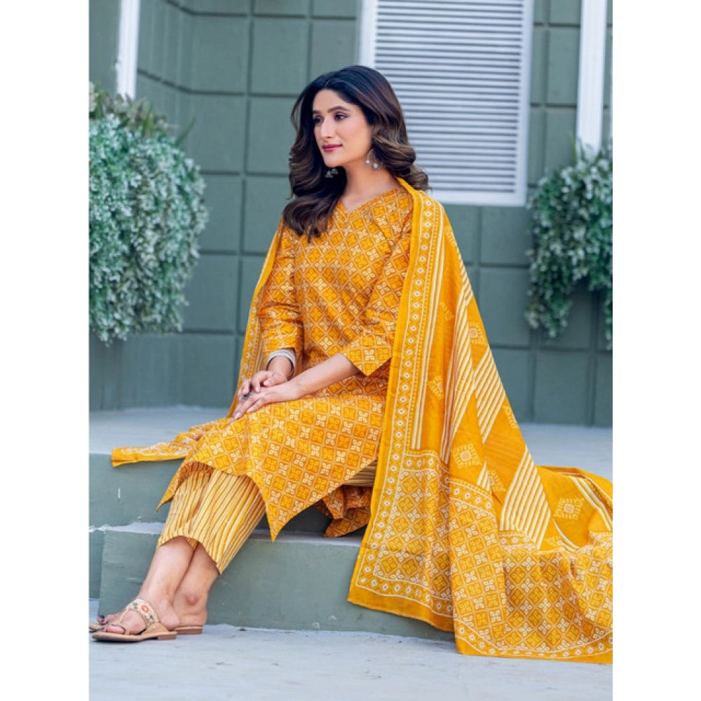 Generic Women's Cotton Blend Printed Kurti With Pant Dupatta Set (Yellow)