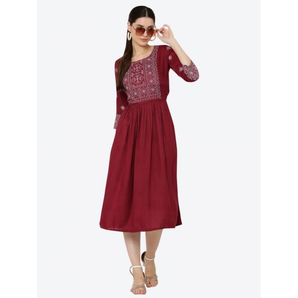 Generic Women's Casual Rayon 3-4th Sleeves Kurti (Maroon) Secondary image
